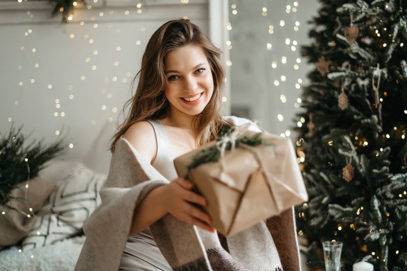 Darčeky pre ženy – elegancia, relax a domáca pohoda