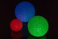LED svietiaca guľa meniaca farbu, 8 cm