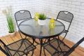Záhradný stôl ZWMT Ø 80 cm kovový so sklenenou doskou